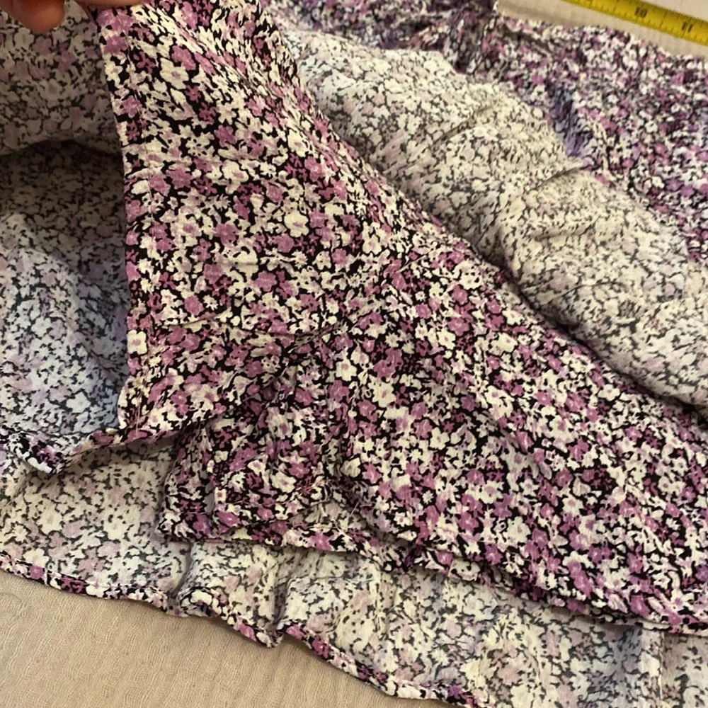 Zara Floral Purple and Black Patterned Skort. Size M